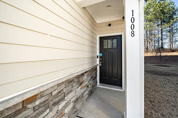 $2,300 | 1008 Diamond Dove Lane, Apex, NC 27502