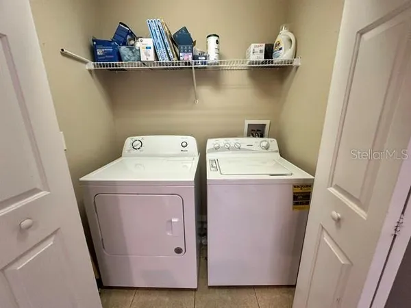 $2,550 | 1506 Hillview Lane, Tarpon Springs, FL 34689