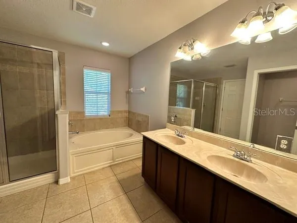 $2,550 | 1506 Hillview Lane, Tarpon Springs, FL 34689