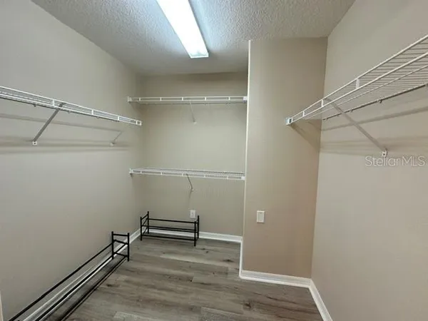 $2,550 | 1506 Hillview Lane, Tarpon Springs, FL 34689