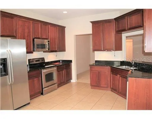 $2,550 | 1506 Hillview Lane, Tarpon Springs, FL 34689