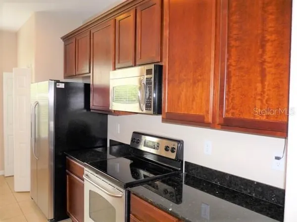 $2,550 | 1506 Hillview Lane, Tarpon Springs, FL 34689