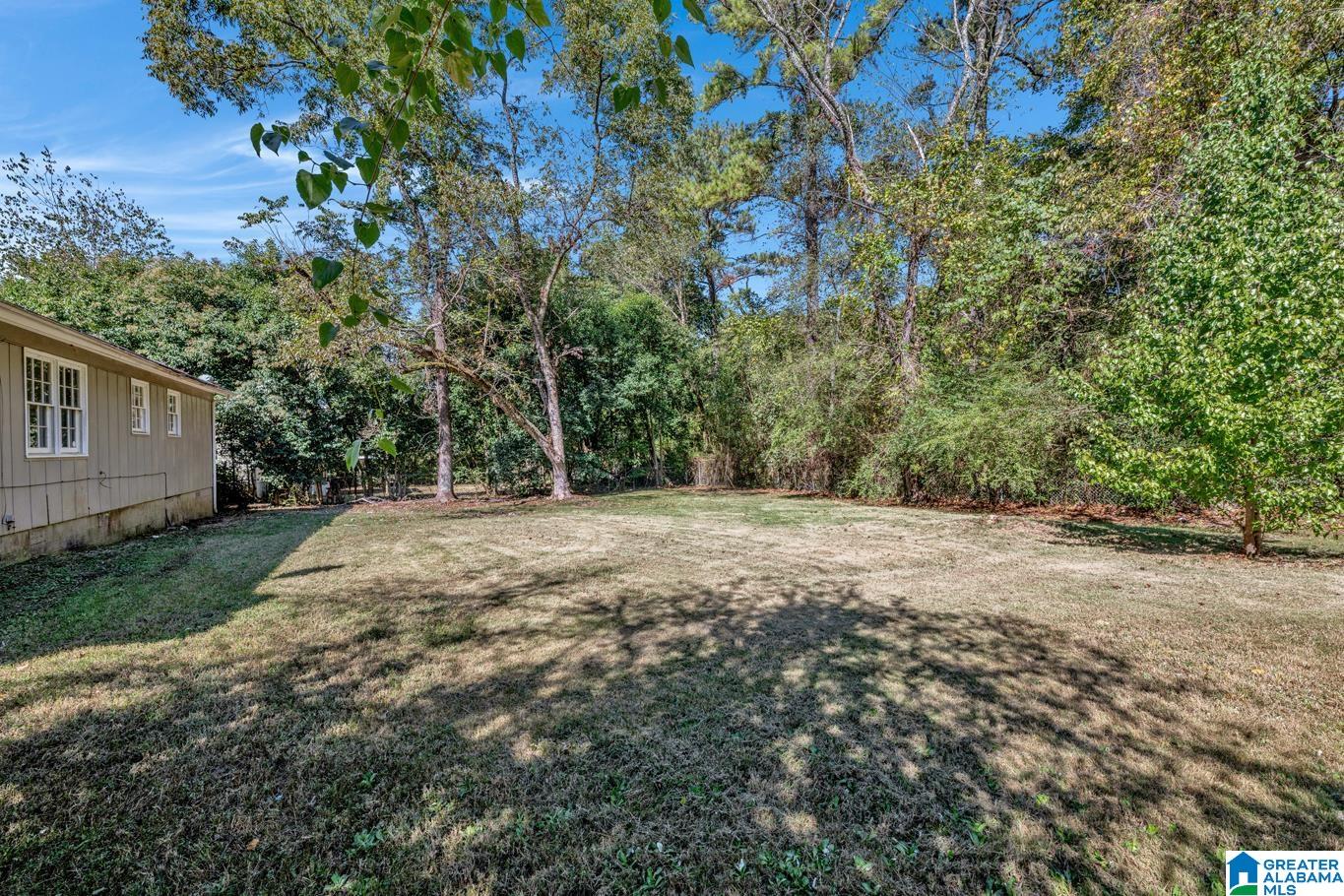 960 Edwards Lake Road Birmingham, AL 35235 - Photo 5 of 27