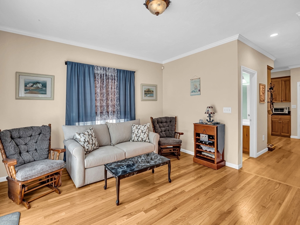 6 Queen Of Roses Lane, Unit 101 Uxbridge, MA 01569 - Photo 17 of 42 Gallery Image 17