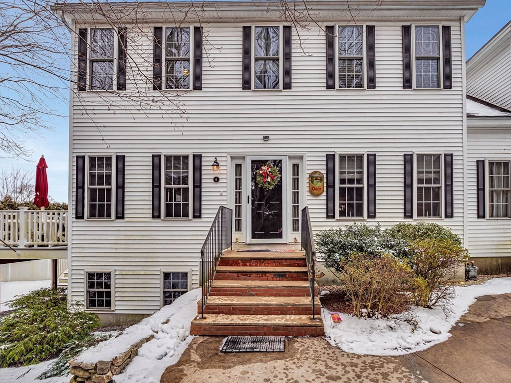 6 Queen Of Roses Lane, Unit 101 Uxbridge, MA 01569 - Photo 2 of 42 Gallery Image 2