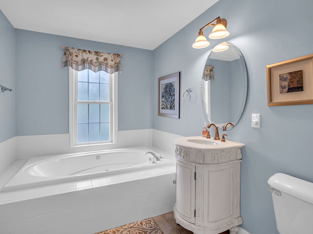 6 Queen Of Roses Lane, Unit 101 Uxbridge, MA 01569 - Photo 24 of 42 Gallery Image 24