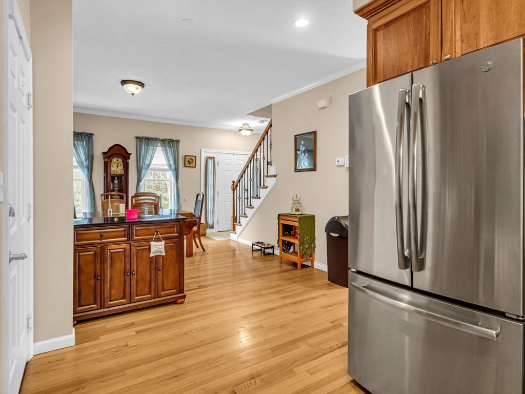 6 Queen Of Roses Lane, Unit 101 Uxbridge, MA 01569 - Photo 9 of 42 Gallery Image 9