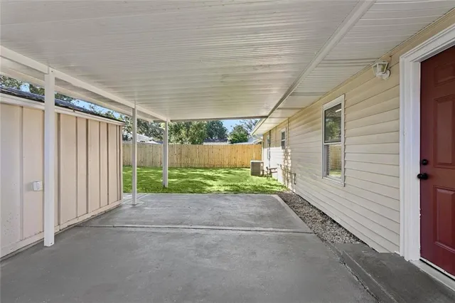 $299,000 | 215 Citrus Road, River Ridge, LA 70123