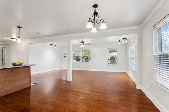 $299,000 | 215 Citrus Road, River Ridge, LA 70123