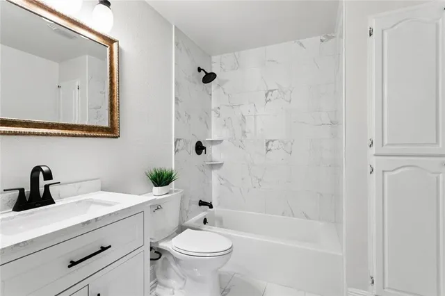 $299,000 | 215 Citrus Road, River Ridge, LA 70123