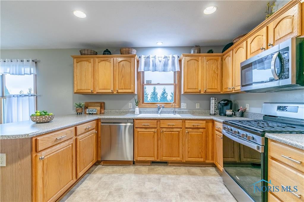 23852 Stony Ridge Road Perrysburg, OH 43551 - Photo 11 of 50 Gallery Image 11