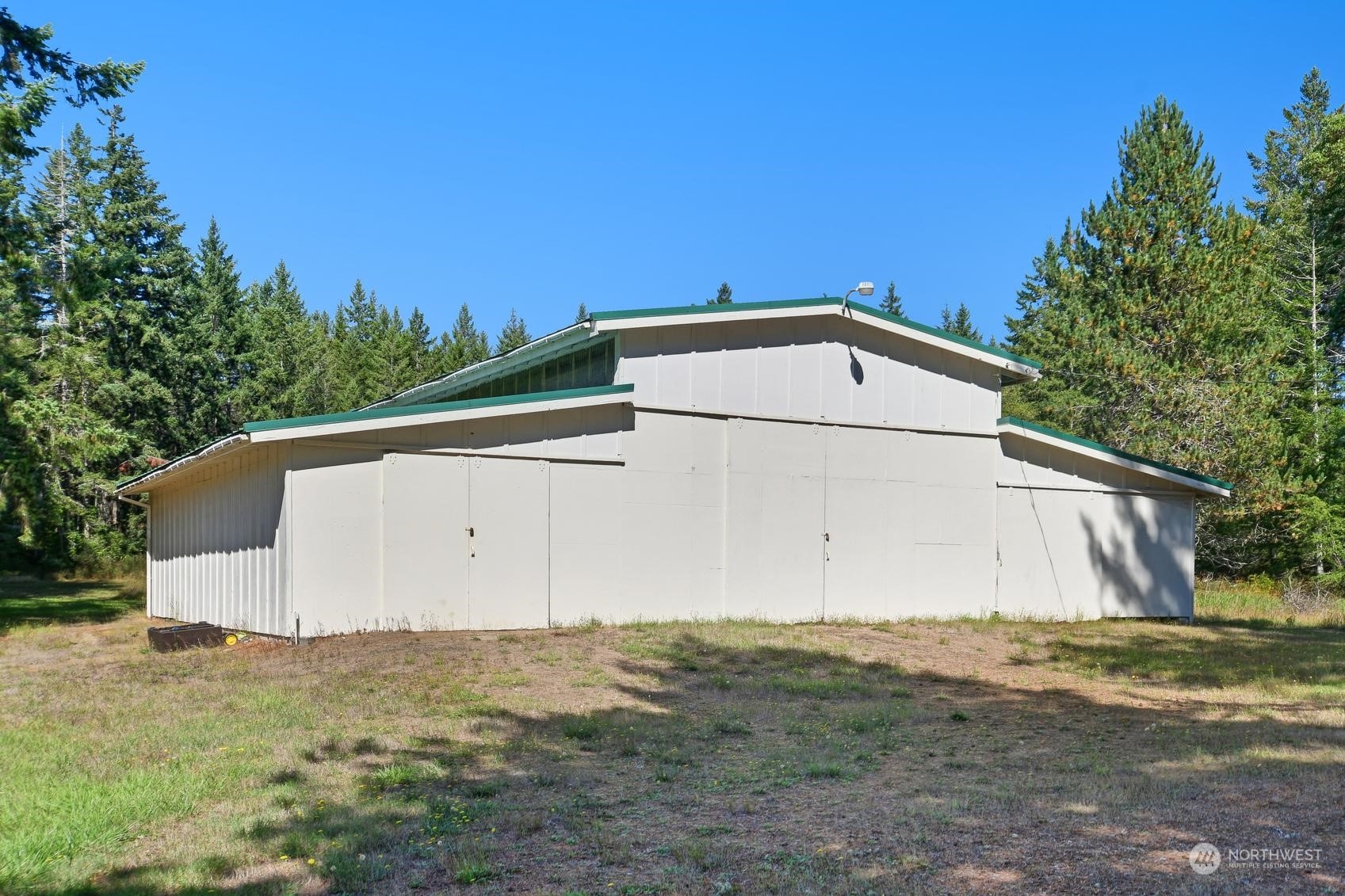 271 East Big Skookum Road Shelton, WA 98584 - Photo 7 of 24 a view of a garage
