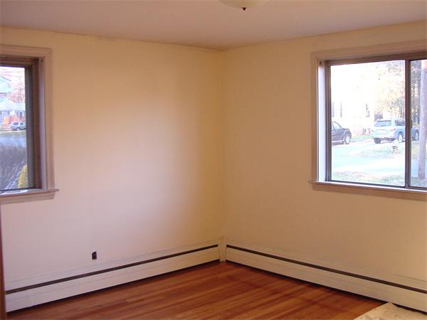 88 Londonderry Road Framingham, MA 01701 - Photo 6 of 21 Gallery Image 6