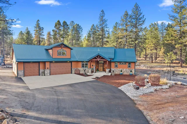 $799,950 | 28615 North Milan Road, Chattaroy, WA 99003