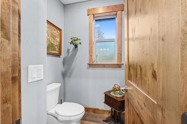 $799,950 | 28615 North Milan Road, Chattaroy, WA 99003