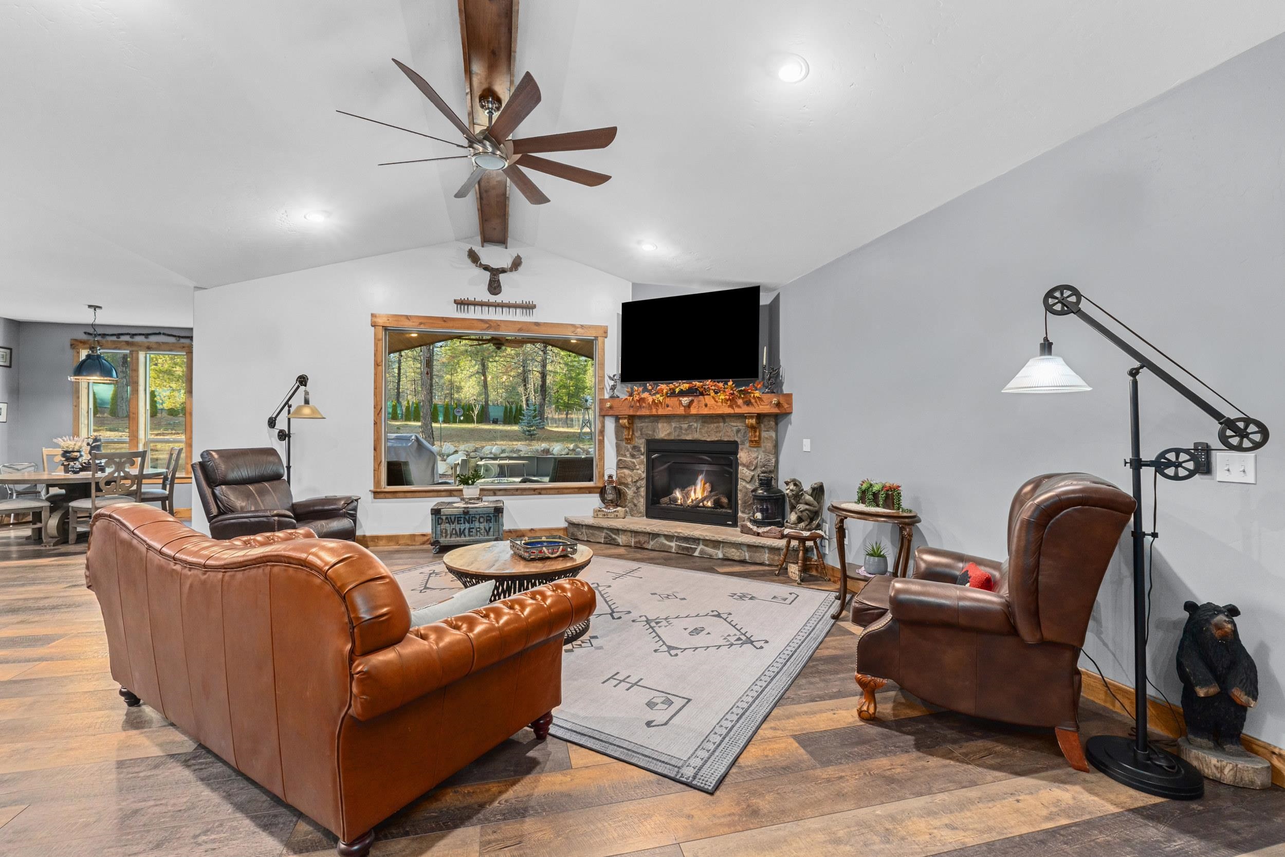 28615 North Milan Road Chattaroy, WA 99003 - Photo 3 of 44 Gallery Image 3