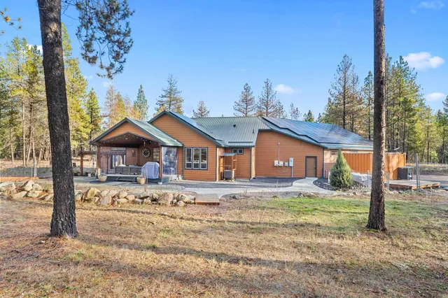 $799,950 | 28615 North Milan Road, Chattaroy, WA 99003