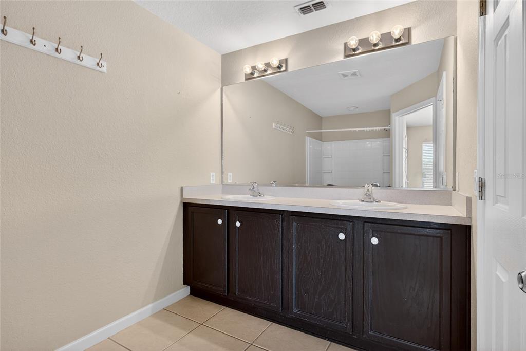 4954 Southwest 45th Circle Ocala, FL 34474 - Photo 13 of 30