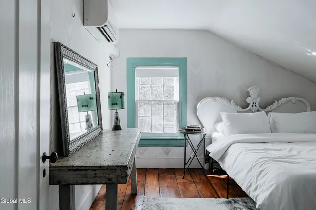 $1,695,000 | 1017 Bruyn Turnpike, Shawangunk, NY 12566