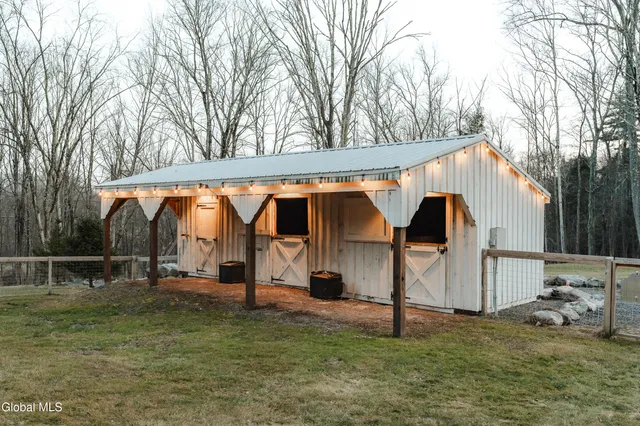 $1,695,000 | 1017 Bruyn Turnpike, Shawangunk, NY 12566