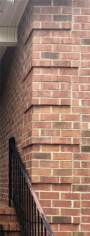 130 Holly Ridge Drive Anderson, SC 29621 - Photo 6 of 33 Beautiful brick work at the front porch.