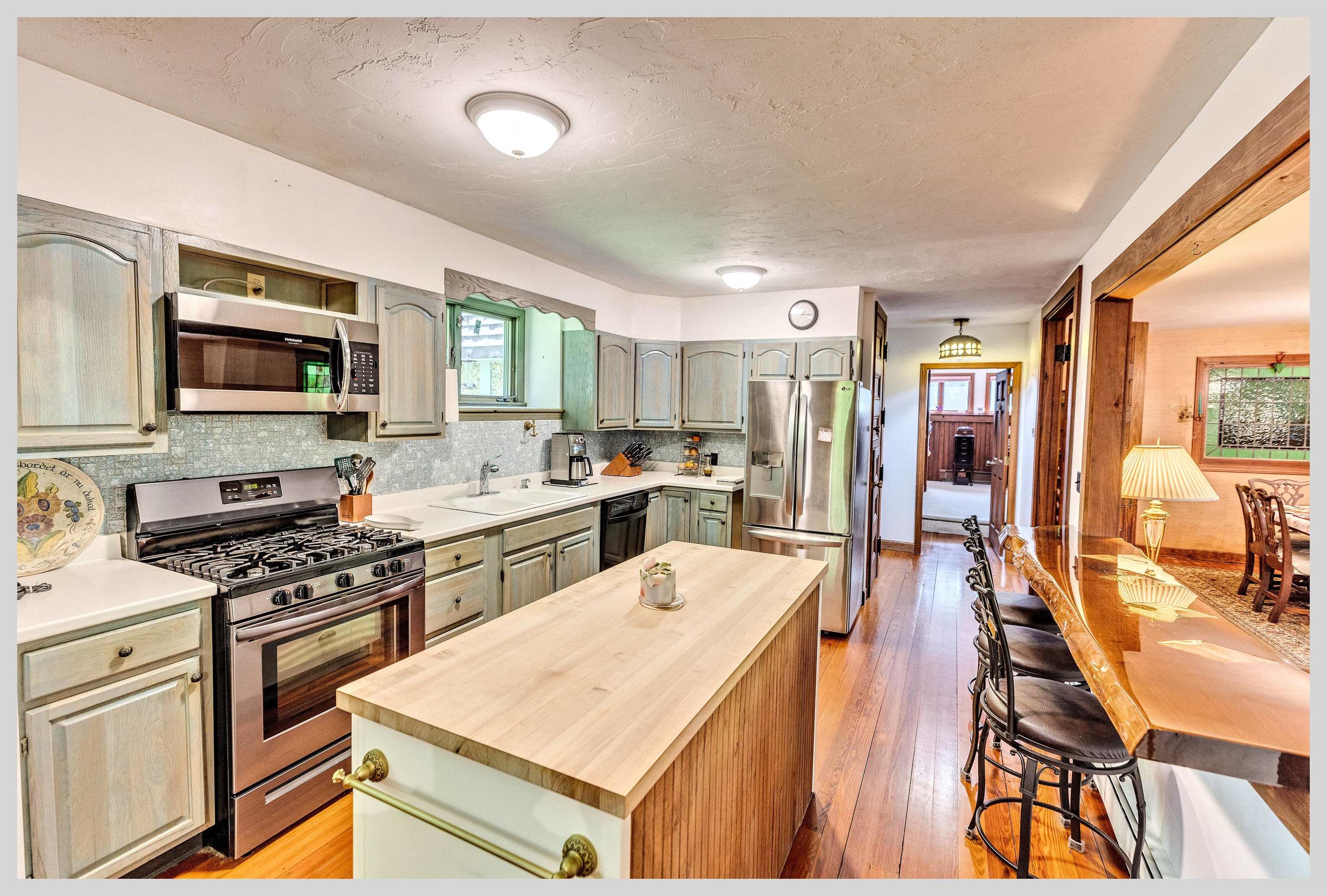 135 Shepard Hill Road Holderness, NH 03245 - Photo 22 of 60