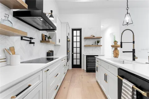 $1,634,000 | 201 South Shade Avenue, Sarasota, FL 34237