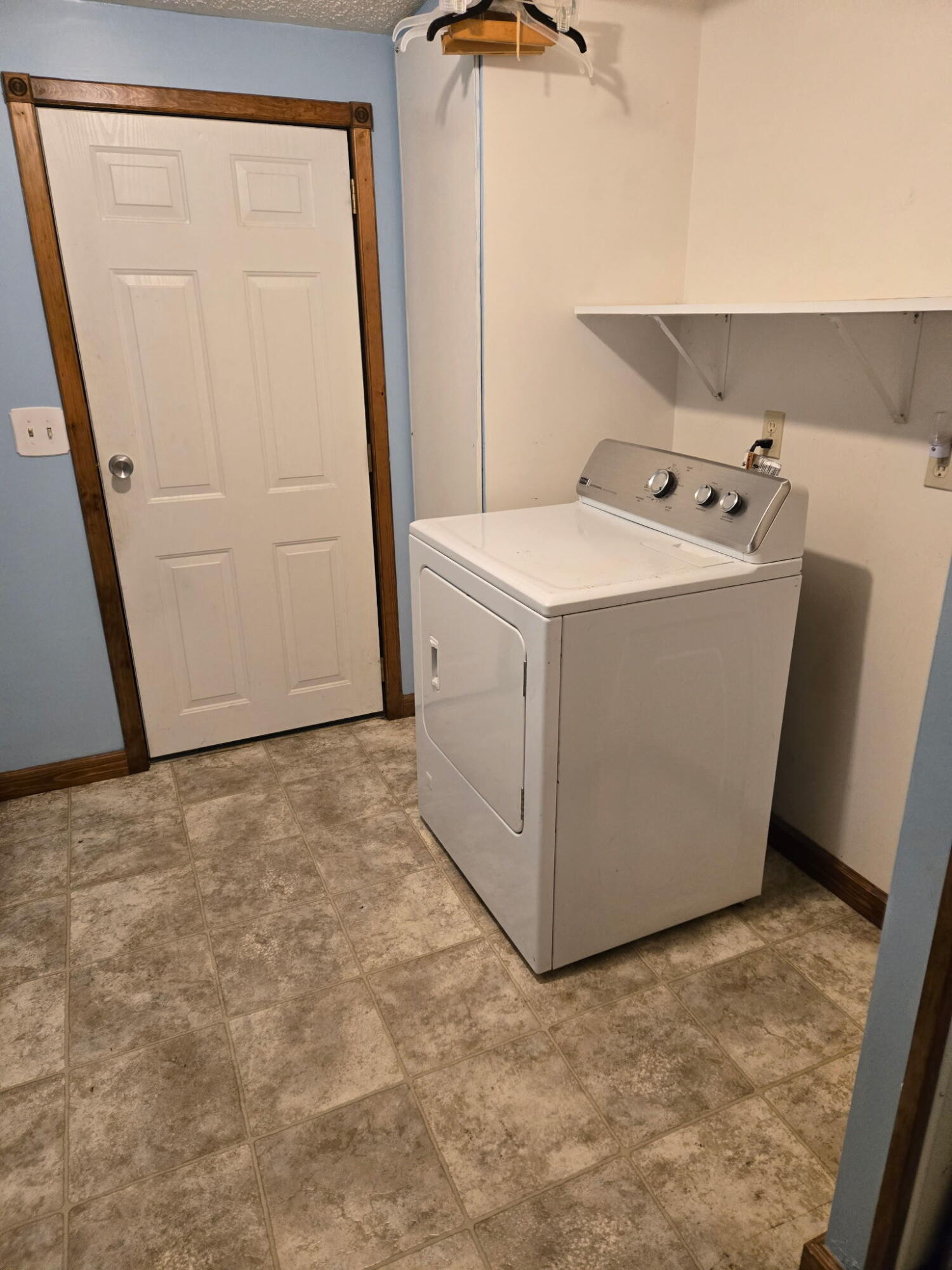 3152 North 50 West Valparaiso, IN 46385 - Photo 11 of 12 a utility room with dryer and washer
