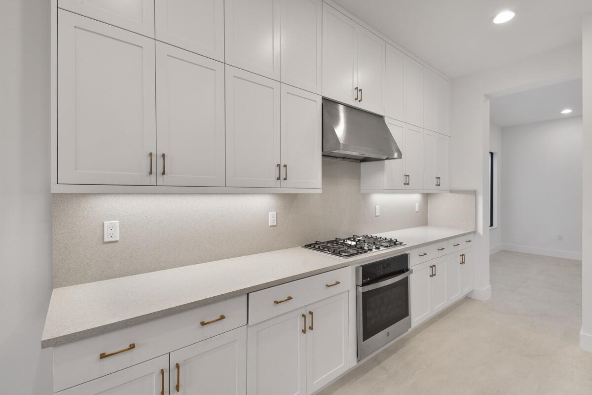 8358 Fishers Is Way Boca Raton, FL 33434 - Photo 14 of 58 20241107235100912259000000-o