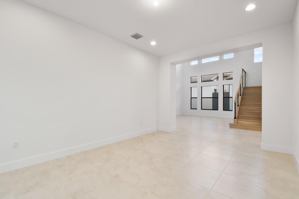 8358 Fishers Is Way Boca Raton, FL 33434 - Photo 8 of 58 20241107235109920743000000-o