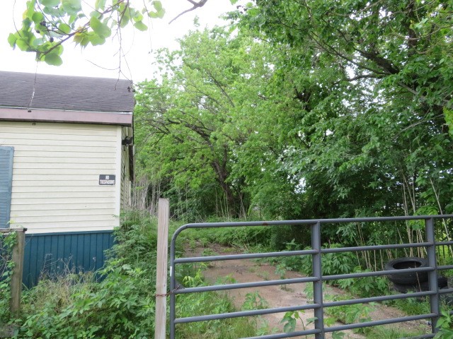 1434 Hartwick Road Houston, TX 77093 - Photo 4 of 6