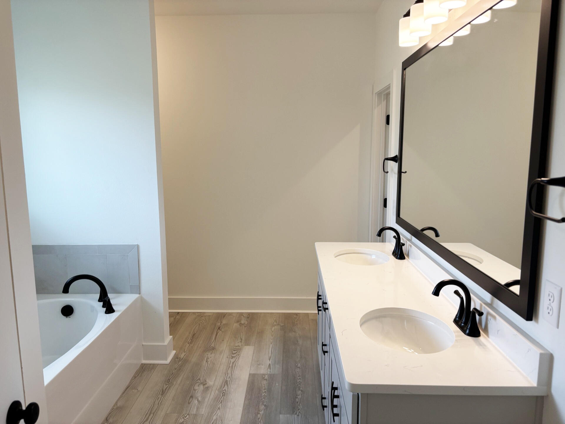 5800 Del Rio Crossing Crestview, FL 32539 - Photo 15 of 24 a bathroom with a sink and a mirror