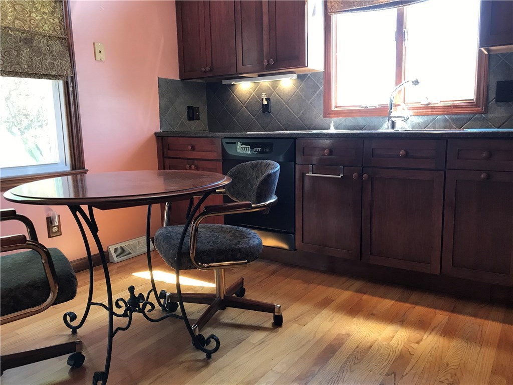 21 Rocco Avenue Pawtucket, RI 02860 - Photo 11 of 32 Gallery Image 11