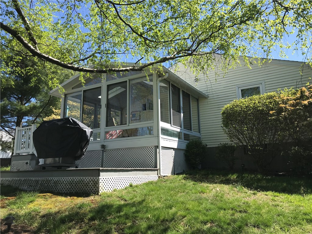 21 Rocco Avenue Pawtucket, RI 02860 - Photo 7 of 32 Gallery Image 7