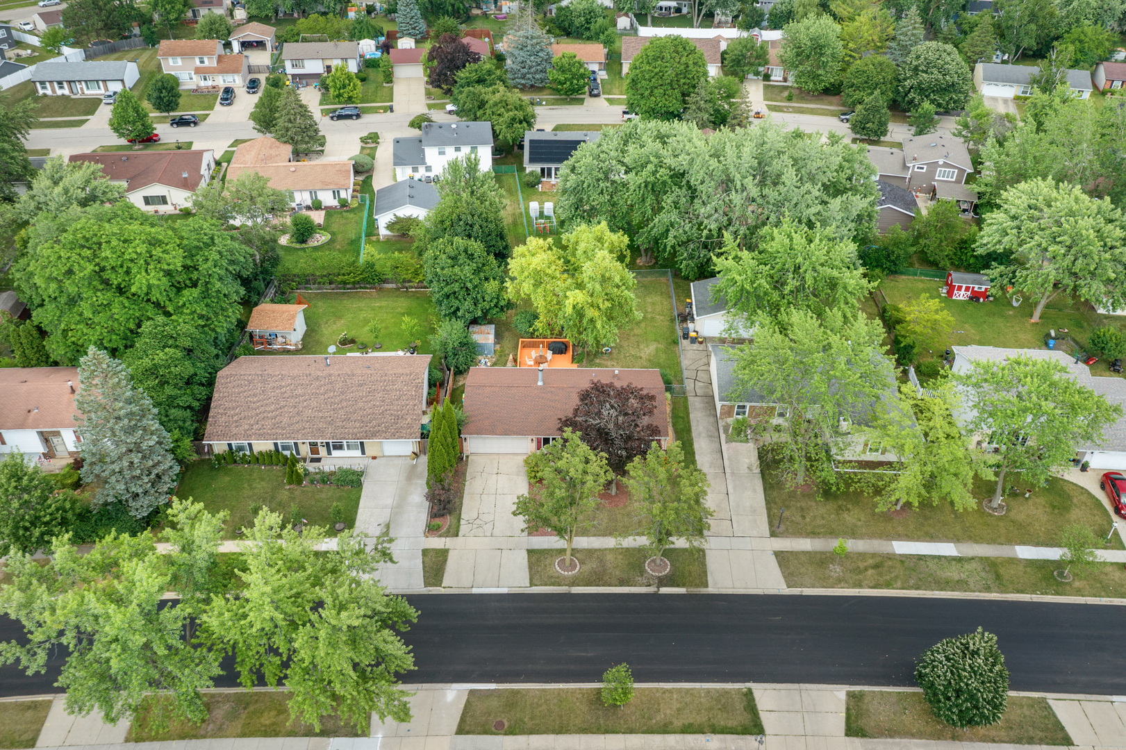 211 David Drive Streamwood, IL 60107 - Photo 16 of 24 an aerial view of residential house with outdoor space