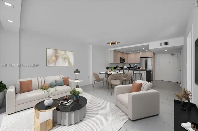 $3,200 | 345 Ocean Drive, Unit 508, Miami Beach, FL 33139