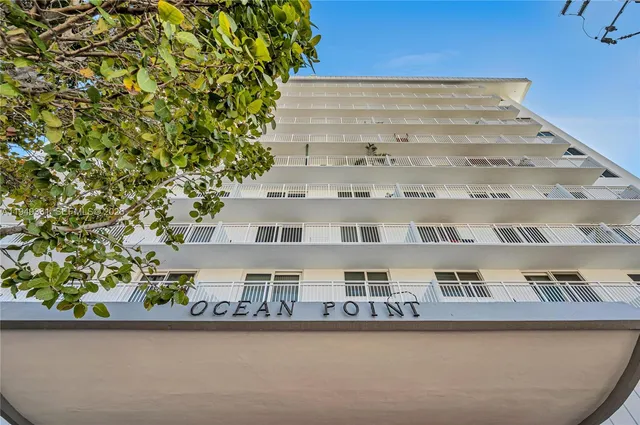 $3,200 | 345 Ocean Drive, Unit 508, Miami Beach, FL 33139