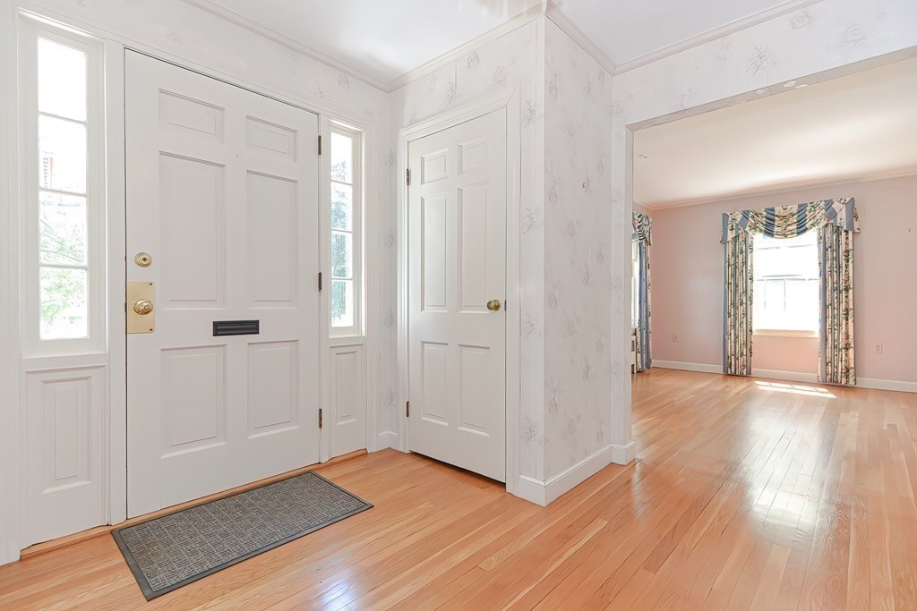 76 Aran Road Westwood, MA 02090 - Photo 15 of 30 Gallery Image 15