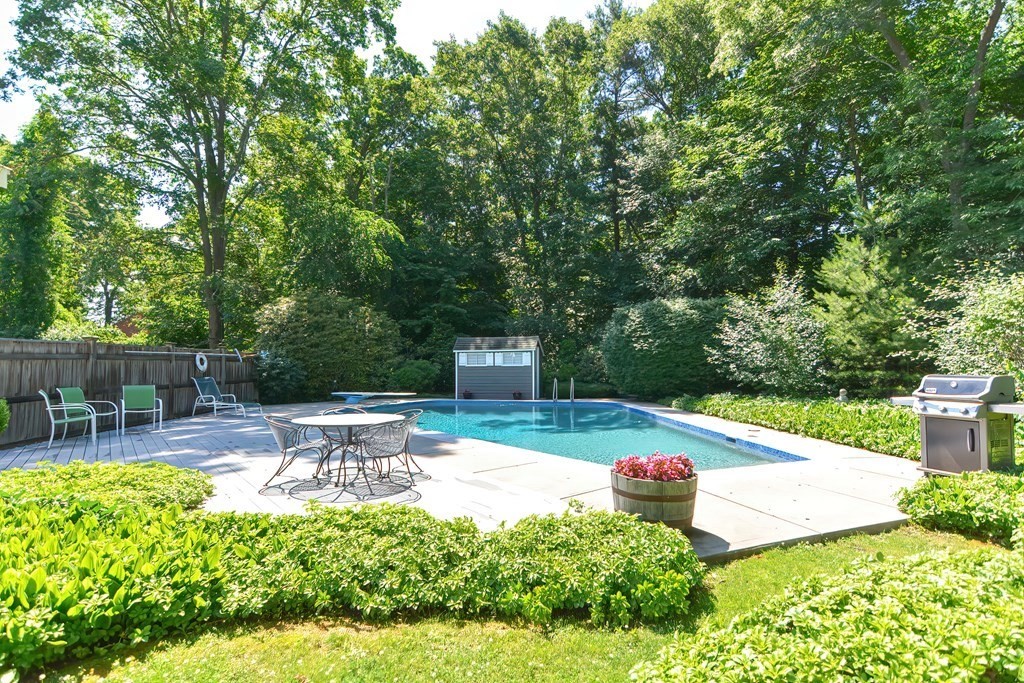 76 Aran Road Westwood, MA 02090 - Photo 3 of 30 Gallery Image 3