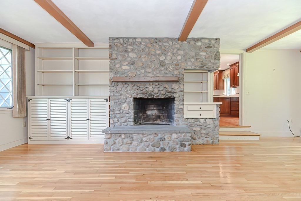 76 Aran Road Westwood, MA 02090 - Photo 9 of 30 Gallery Image 9