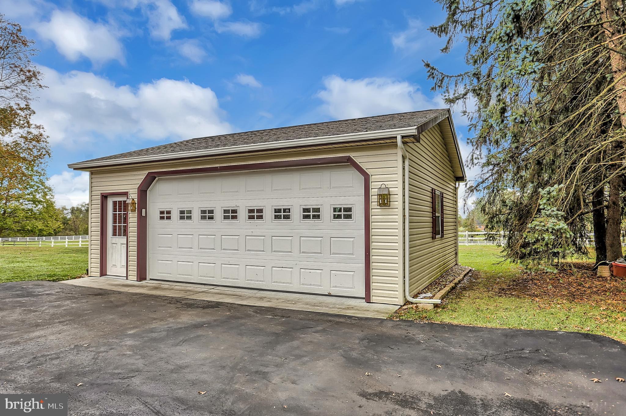 7429 Sterling Road Harrisburg, PA 17112 - Photo 18 of 51 Gallery Image 18