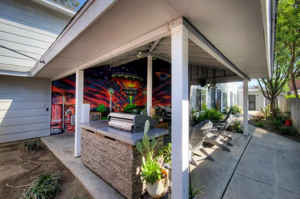 a view of outdoor space yard and patio