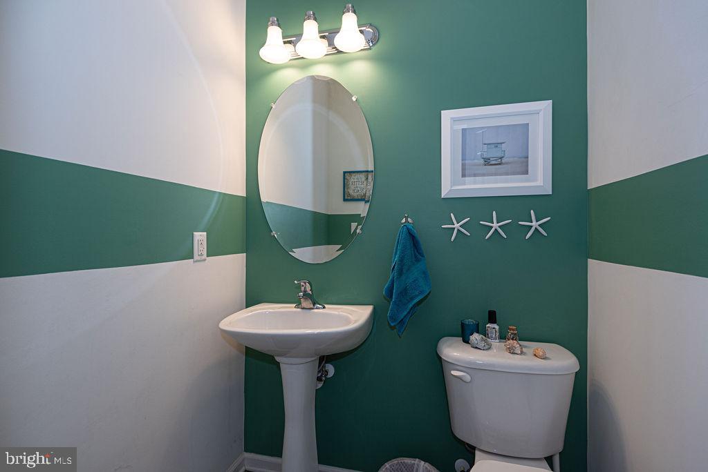 400 William Street, Unit 6 Berlin, MD 21811 - Photo 19 of 60 Half Bath