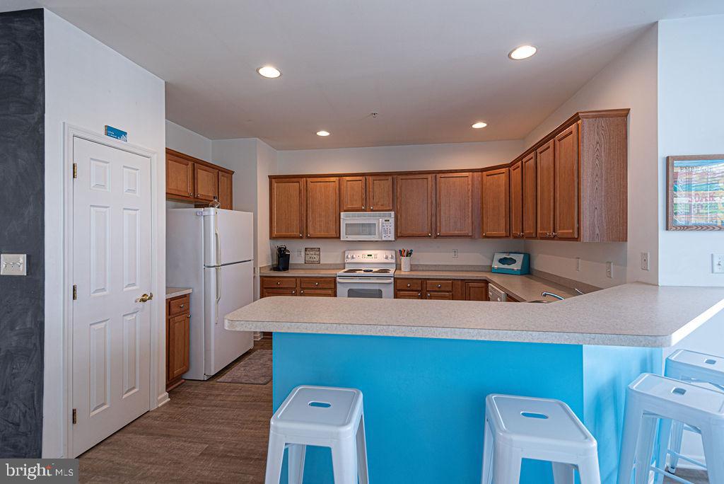 400 William Street, Unit 6 Berlin, MD 21811 - Photo 22 of 60 Breakfast Bar