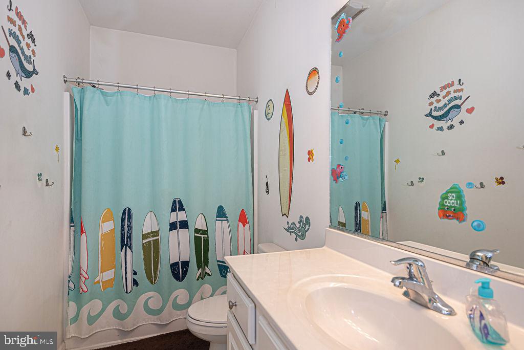 400 William Street, Unit 6 Berlin, MD 21811 - Photo 41 of 60 Second Full Bath