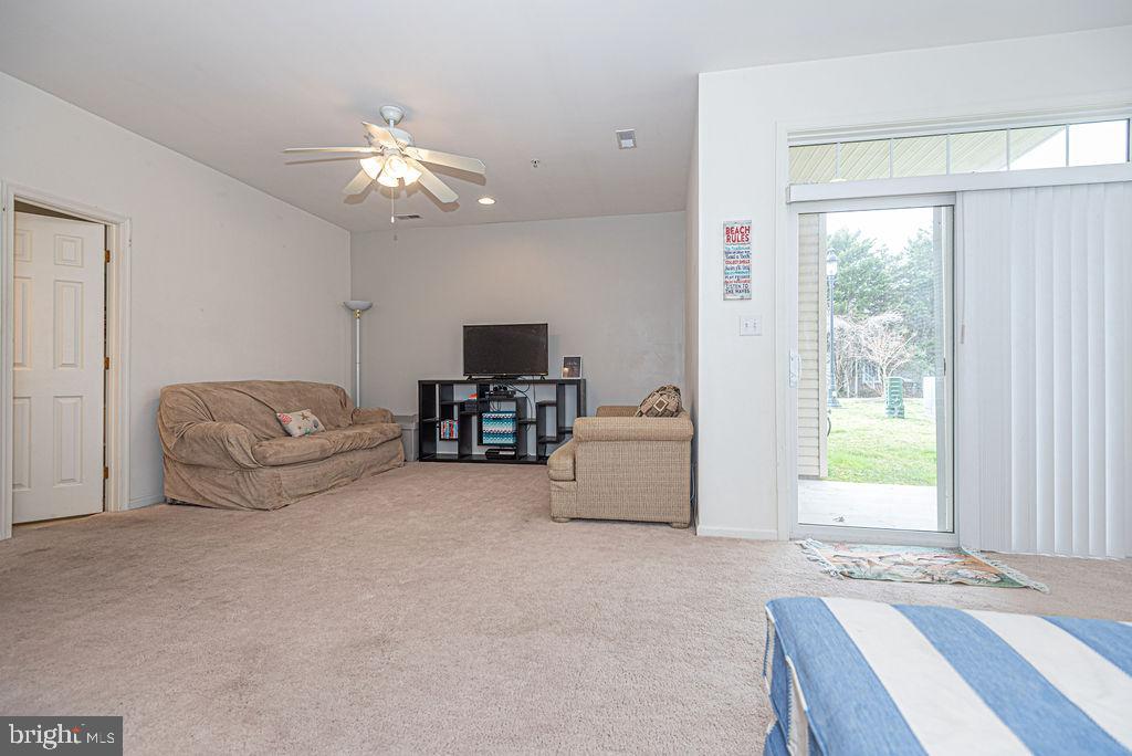 400 William Street, Unit 6 Berlin, MD 21811 - Photo 49 of 60 Perfect to Entertain Family and Friends