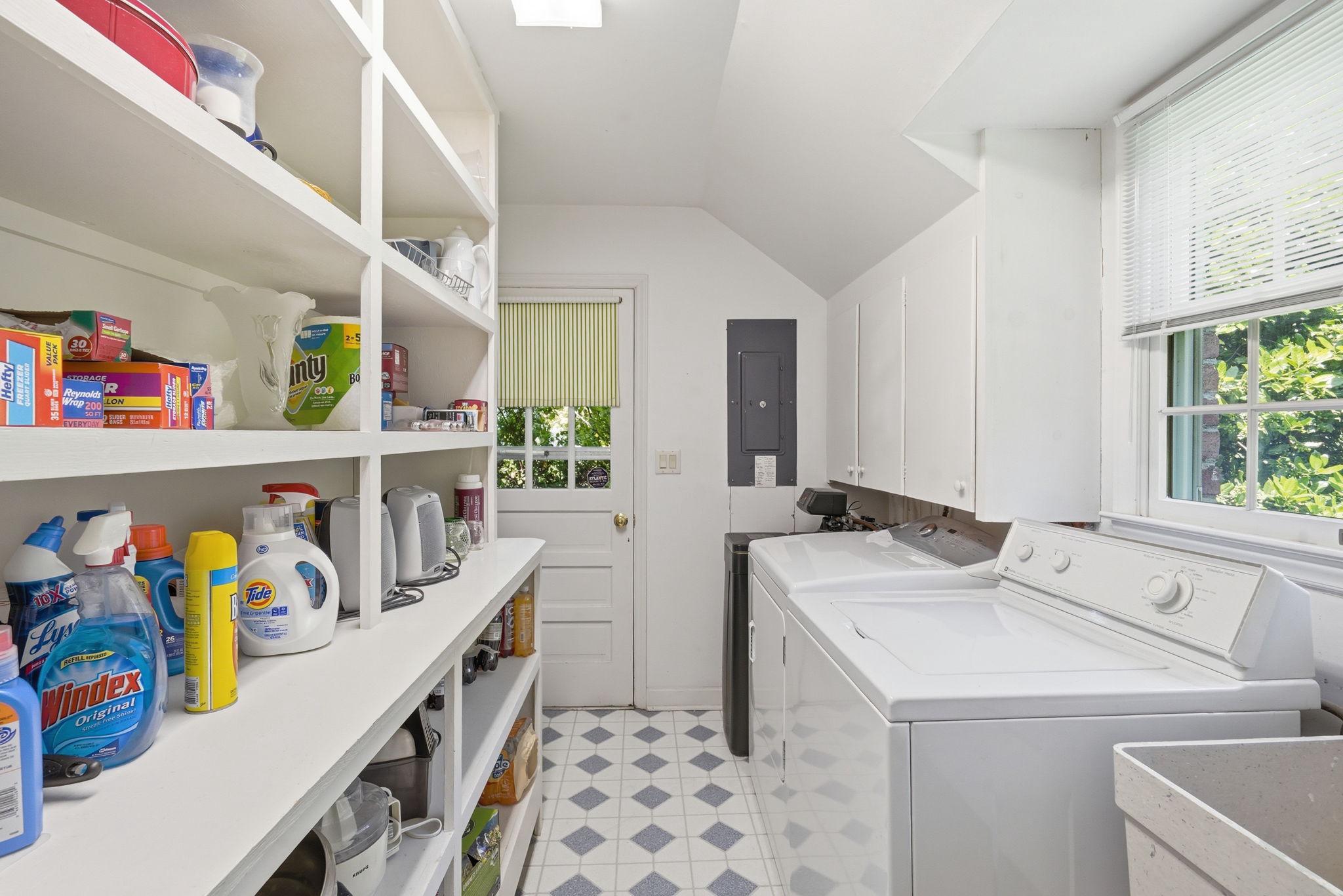202 Royston Shores Road Chestertown, MD 21620 - Photo 41 of 72 Main level laundry/mud room