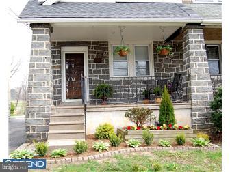 7511 Parkview Road Upper Darby, PA 19082 - Photo 2 of 12 Exterior Front