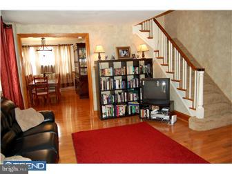 7511 Parkview Road Upper Darby, PA 19082 - Photo 3 of 12 Living Room