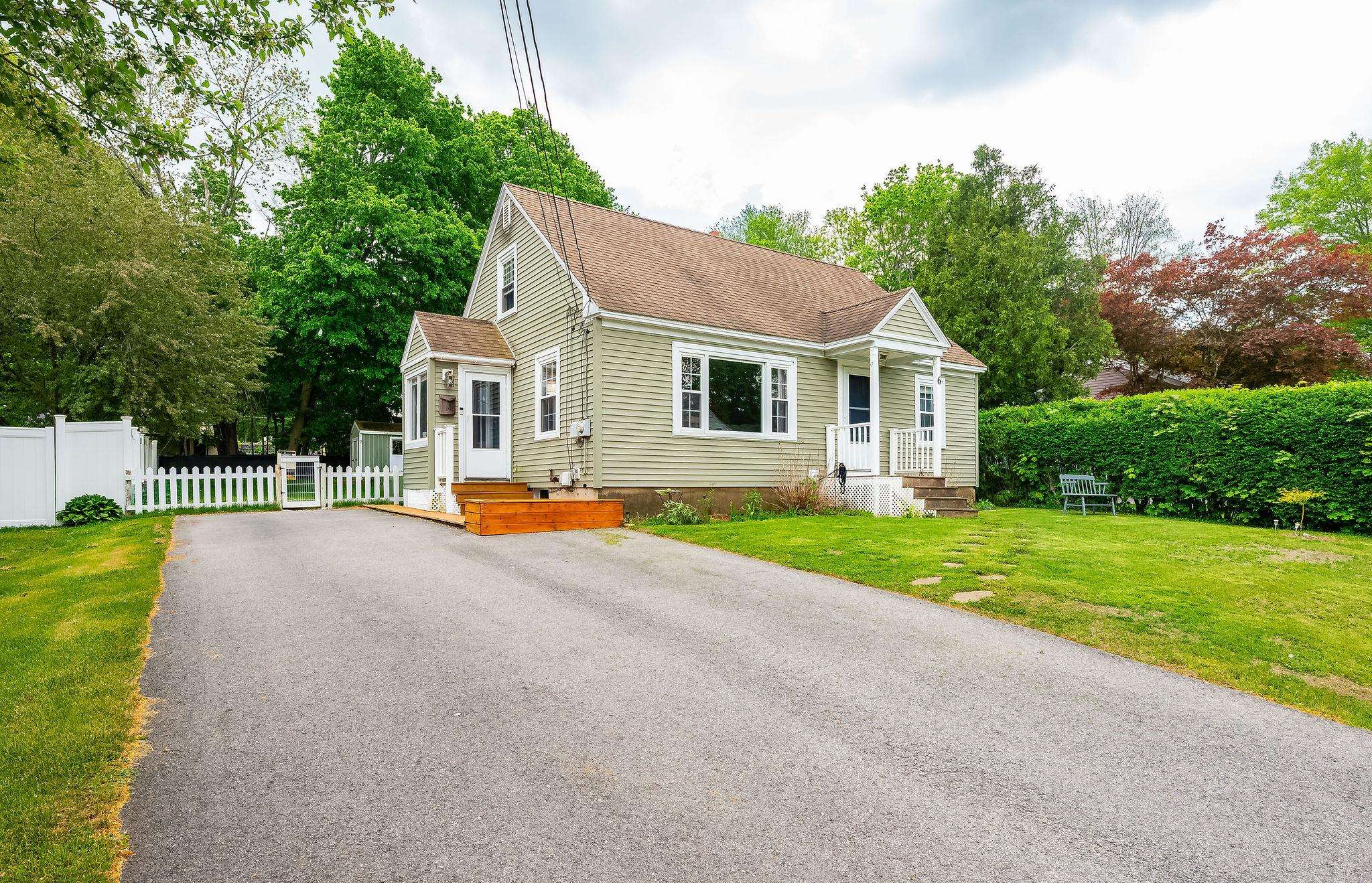 6 Howe Street Rochester, NH 03867 - Photo 1 of 35